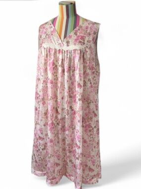 Vanity Fair Floral Appliqué Slip Dress Mumu Kaftan